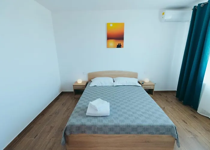 Гостевой дом Pensiunea Bianca *